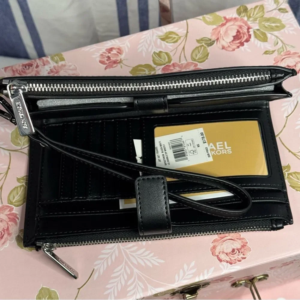 Michael Kors Jet Set Large Ombré Signature Logo Wristlet